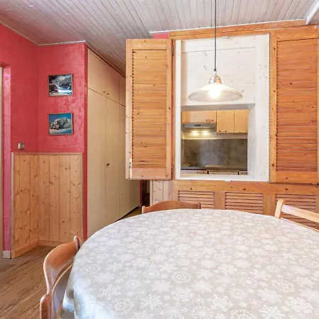 3 Pieces Avec Balcon, Wifi, Acceptant Animaux, Au Centre De Apartamento